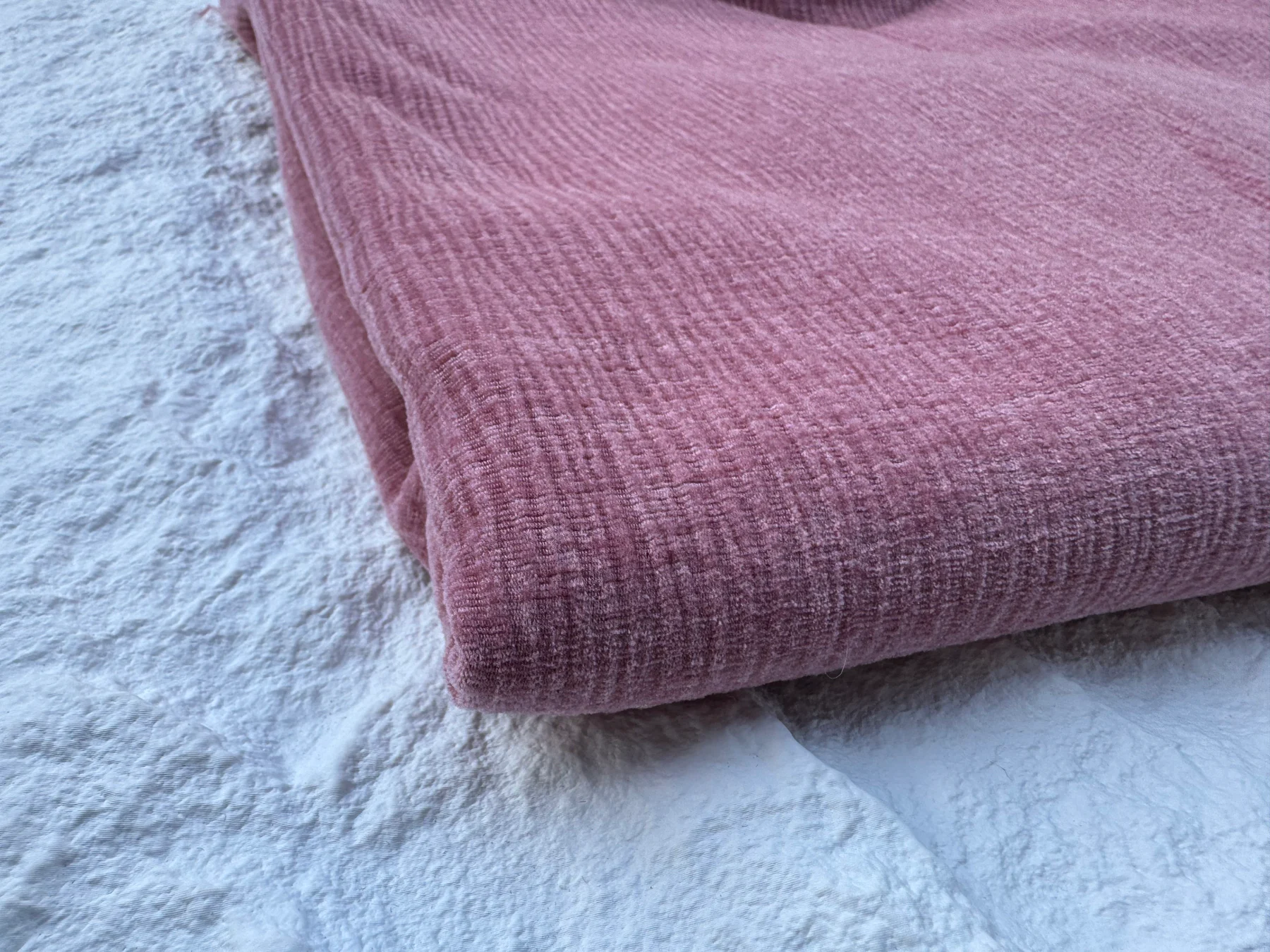 Rose Crinkle Stretch Jacquard detail 1