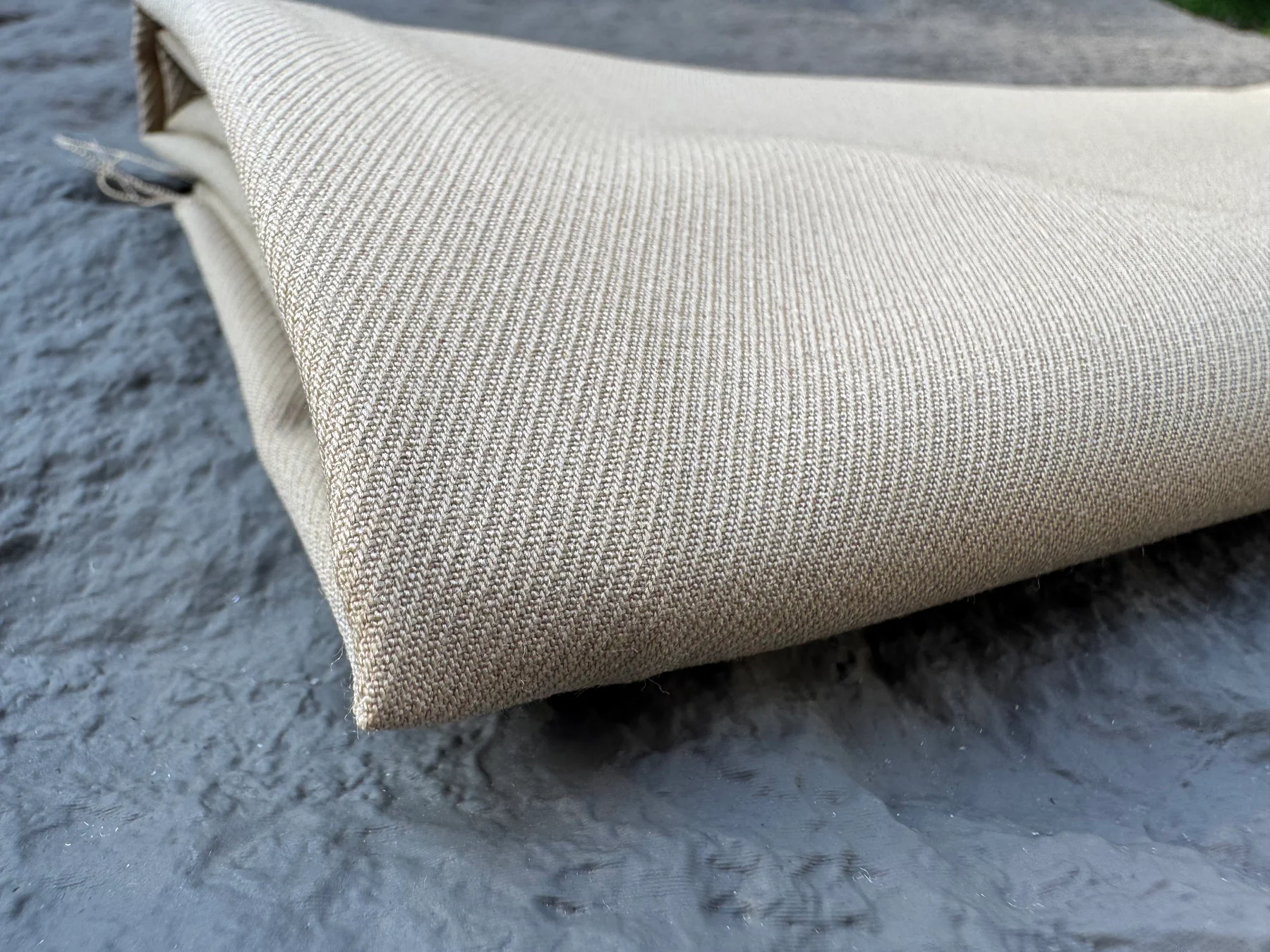 Natural Ribbed Stretch T/R detail 1