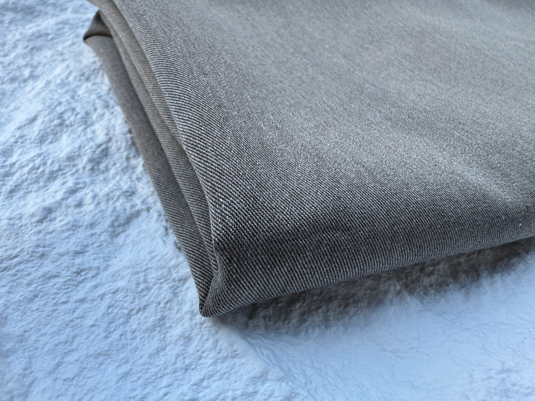 Charcoal Fine-Twill Stretch T/R detail 1